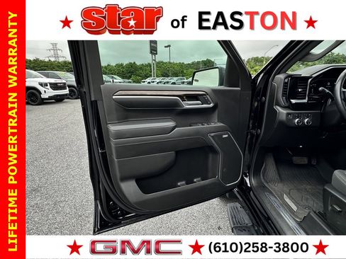 Used 2022 GMC Sierra 1500 Elevation w/ Preferred Package image 16