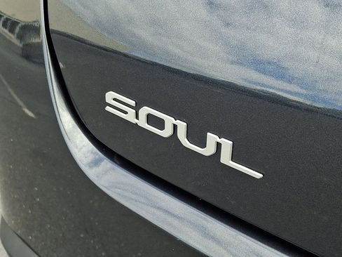 Used 2023 Kia Soul EX FWD image 31