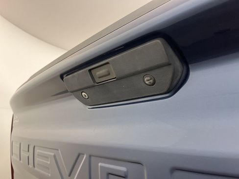 Used 2020 Chevrolet Silverado 1500 High Country w/ Technology Package image 11