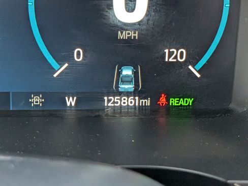 Used 2023 Ford F150 Lariat w/ Equipment Group 502A High AWD/4WD image 24