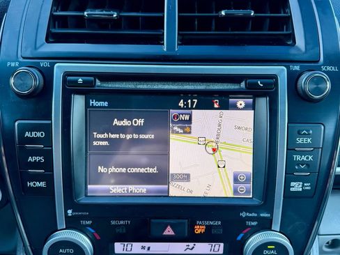 Used 2014 Toyota Camry XLE image 14