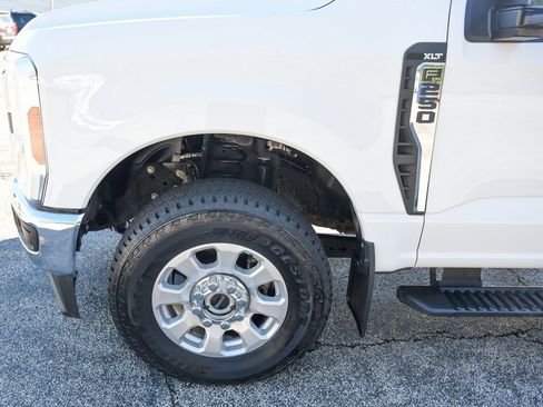 Used 2024 Ford F250 XLT w/ FX4 Off-Road Package image 13