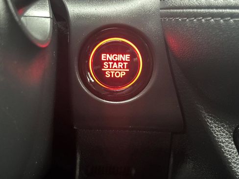 Certified 2025 Honda HR-V LX image 21