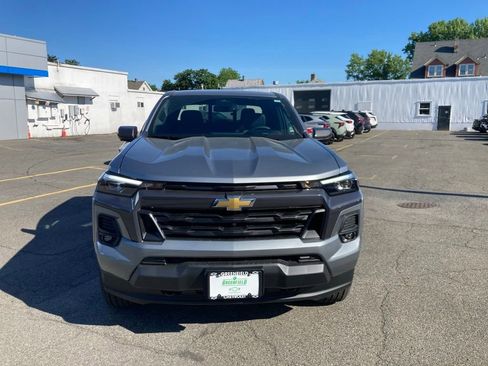 New 2026 Chevrolet Colorado LT w/ LT Convenience Package AWD/4WD image 2