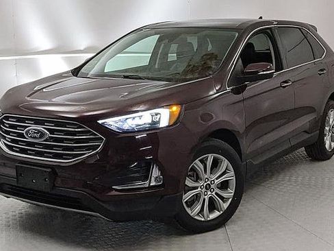 Certified 2024 Ford Edge Titanium image 6