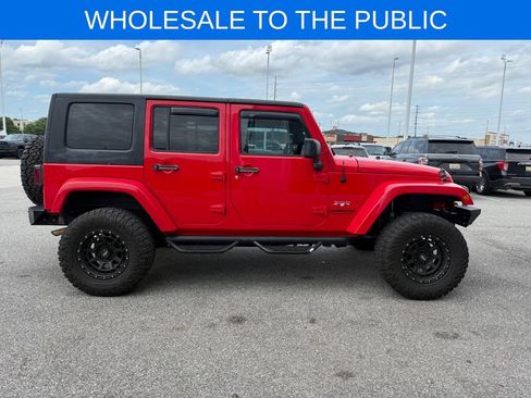 Used 2016 Jeep Wrangler Unlimited Sahara AWD/4WD image 24