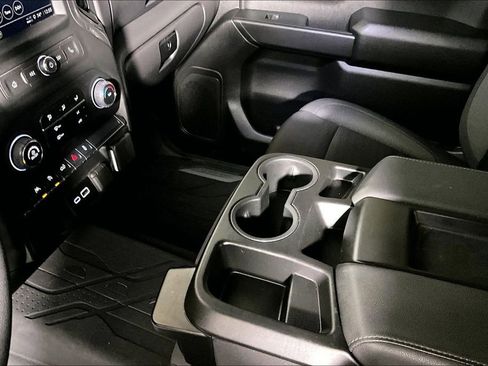 Used 2025 Chevrolet Silverado 1500 Custom image 13