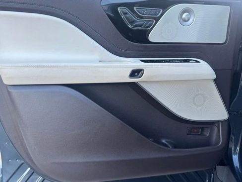 Used 2020 Lincoln Aviator Black Label w/ Dynamic Handling Package image 16