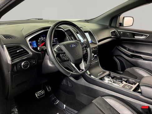 Used 2019 Ford Edge ST w/ Equipment Group 401A AWD/4WD image 17
