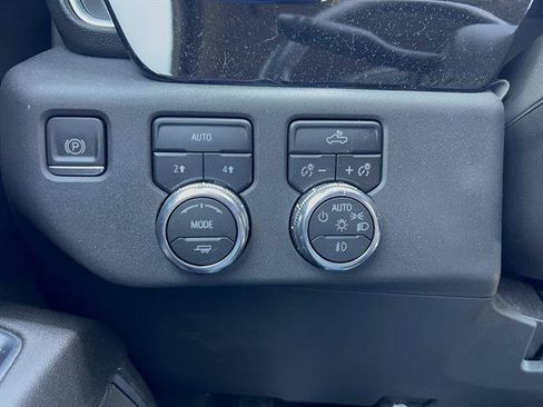 Used 2023 GMC Sierra 1500 Elevation AWD/4WD image 22