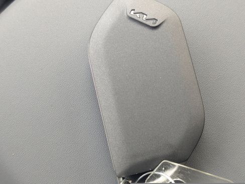 Certified 2026 Kia K4 LXS image 35