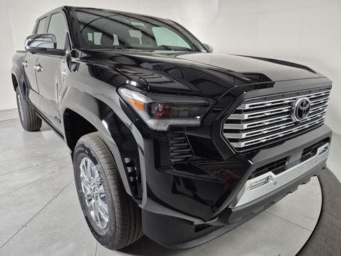 New 2026 Toyota Tacoma SR5 AWD/4WD image 6