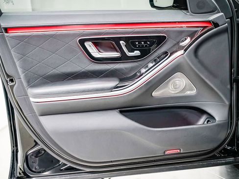 Used 2022 Mercedes-Benz S 580 4MATIC Sedan image 19