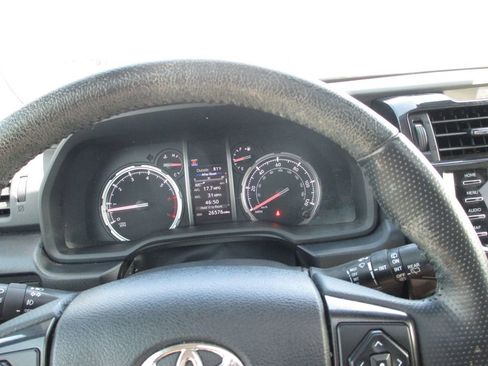 Used 2023 Toyota 4Runner TRD Off-Road Premium w/ Moonroof Package image 29