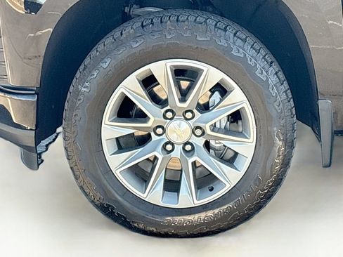 Used 2021 Chevrolet Silverado 1500 High Country w/ Safety Package II AWD/4WD image 29