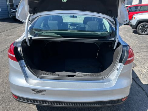 Used 2017 Ford Focus SE image 23