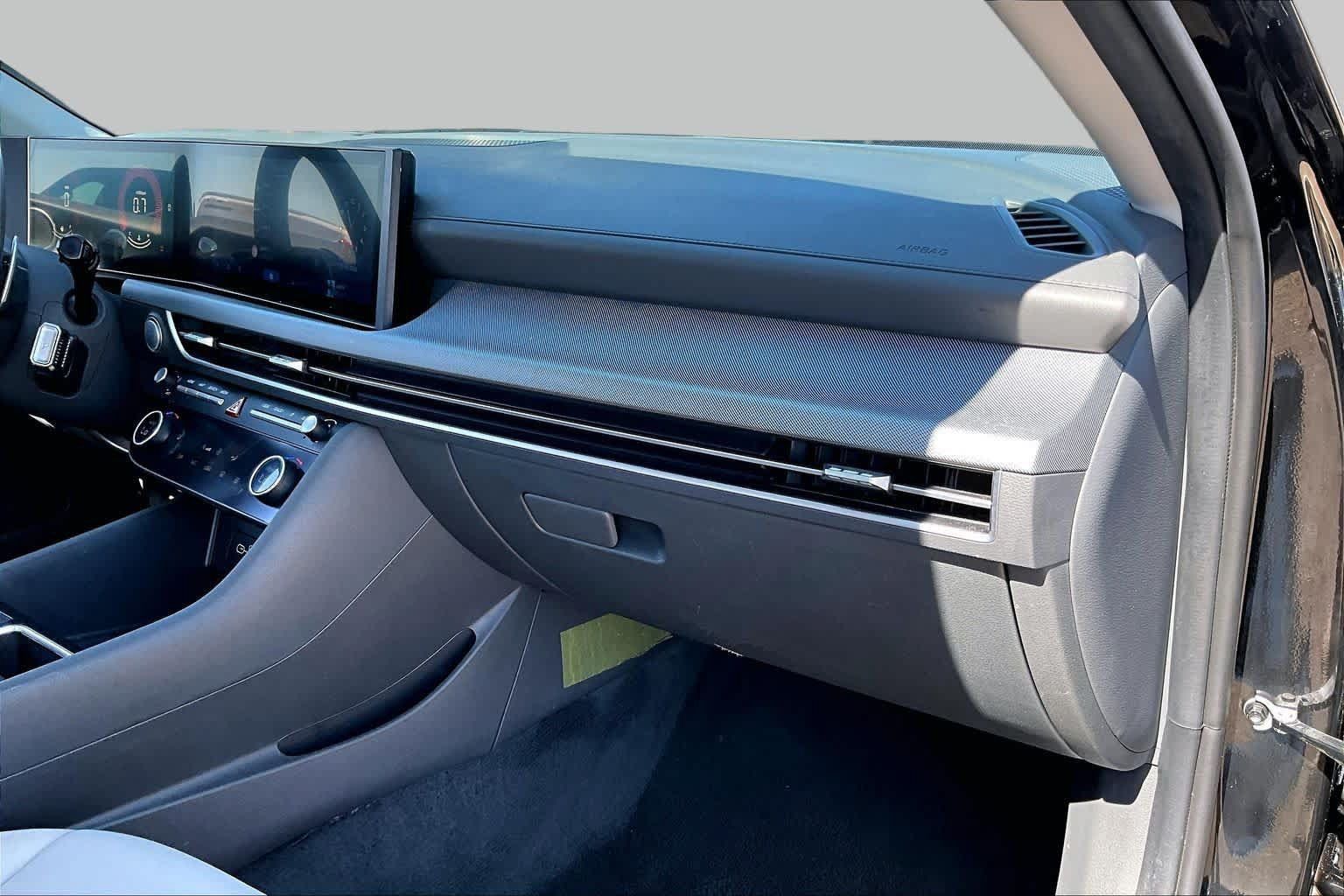 Used 2025 Hyundai Sonata SEL FWD image 18