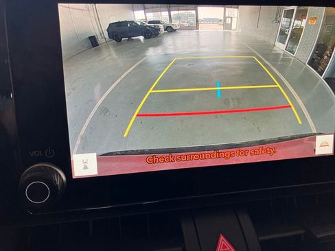 Used 2025 Toyota RAV4 XLE w/ Convenience Package FWD image 10