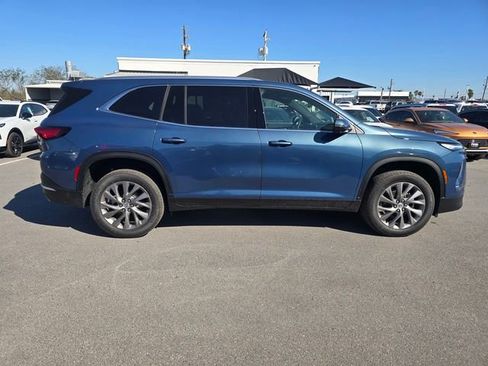 New 2026 Buick Enclave Preferred image 4