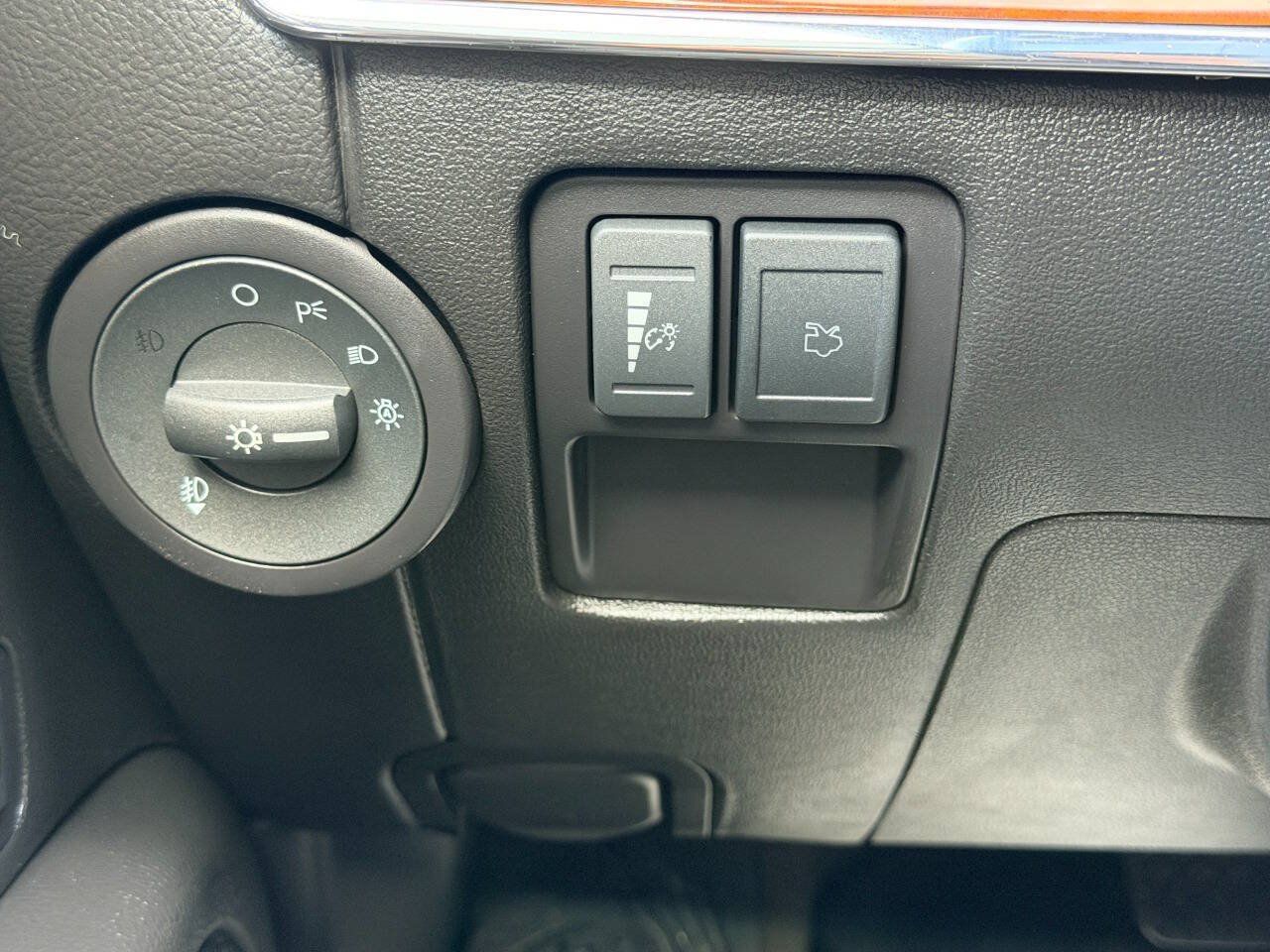 Used 2012 Lincoln MKZ FWD image 33