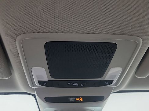 Certified 2023 Honda HR-V LX image 21