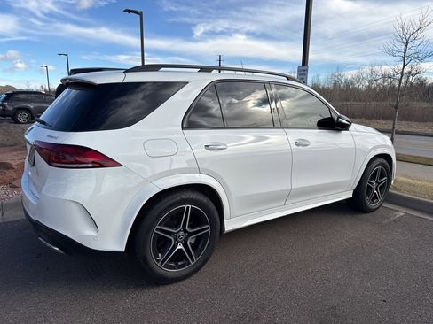 Used 2022 Mercedes-Benz GLE 450 4MATIC image 3