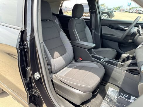 Used 2024 Chevrolet TrailBlazer LT w/ Driver Confidence Package FWD image 23