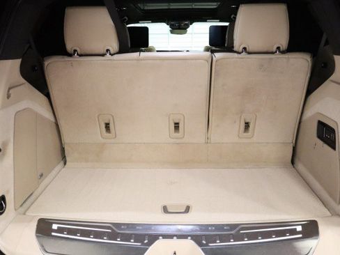 Used 2021 Cadillac Escalade Premium Luxury w/ LPO, Illumination Package AWD/4WD image 28