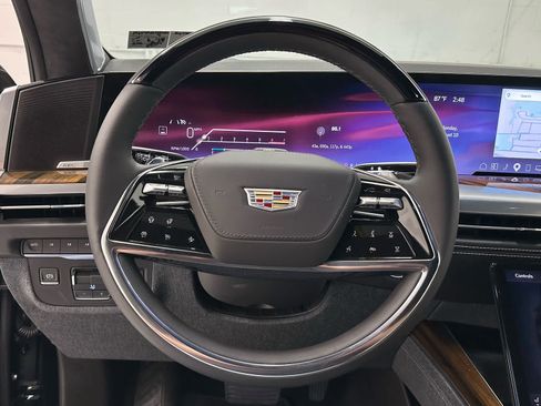 Used 2026 Cadillac Escalade Platinum Sport w/ LPO, ONYX Package AWD/4WD image 27