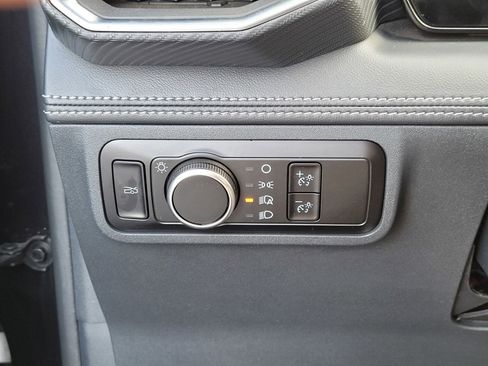 Used 2024 Ford Mustang Premium image 15