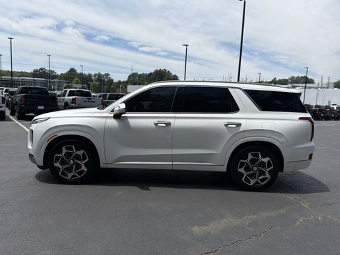 Used 2022 Hyundai Palisade Calligraphy w/ Cargo Package FWD image 4