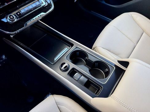 New 2026 Lincoln Corsair Premiere image 24