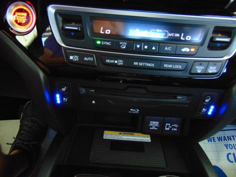 Used 2021 Honda Pilot Black Edition image 18