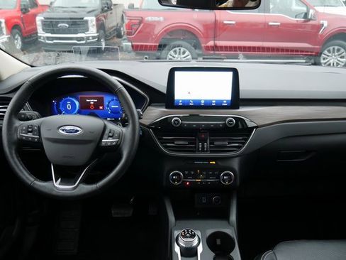 Used 2020 Ford Escape Titanium w/ Titanium Premium Package 2.0 image 6