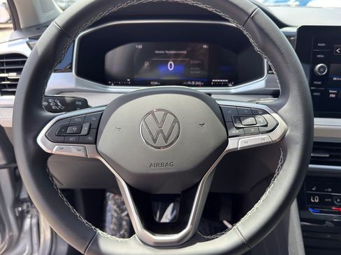 New 2025 Volkswagen Taos SE FWD image 14