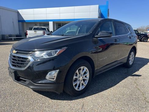 Used 2020 Chevrolet Equinox LT image 2