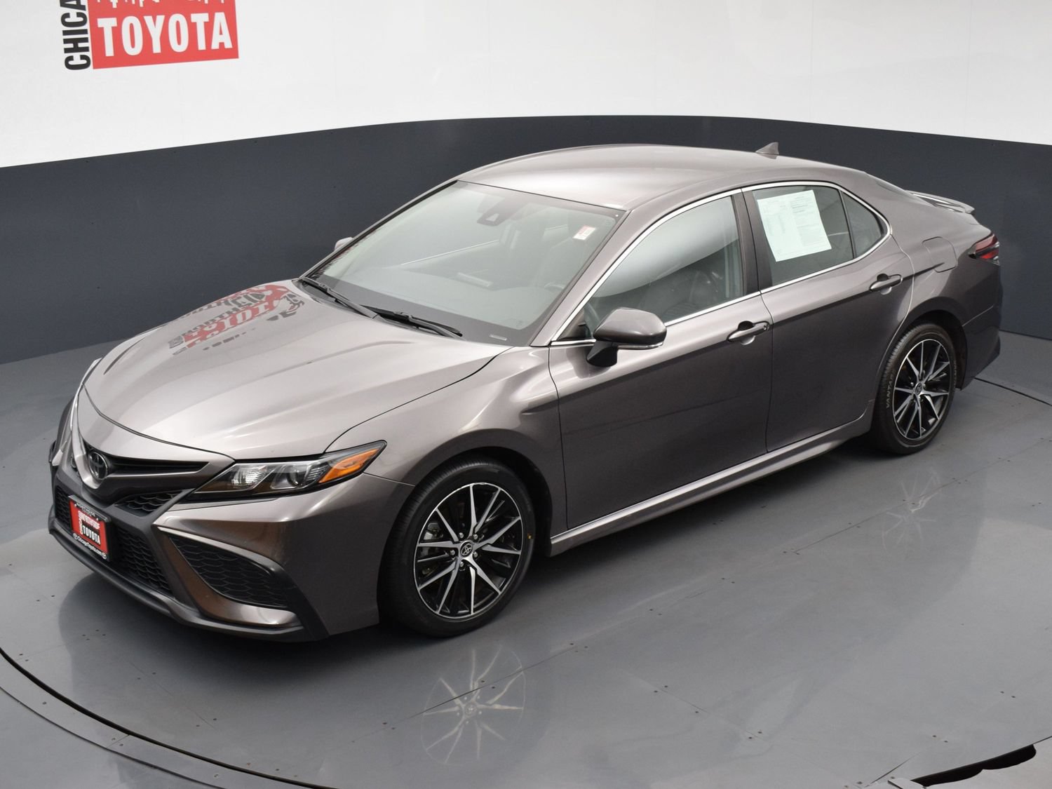 Used 2024 Toyota Camry SE FWD image 23