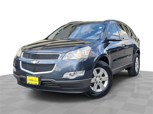 Used 2012 Chevrolet Traverse LT image 1