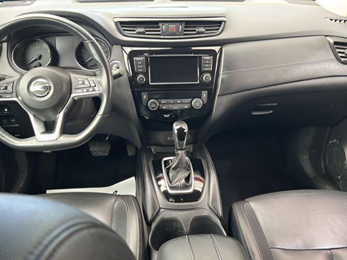 Used 2018 Nissan Rogue SL AWD/4WD image 14