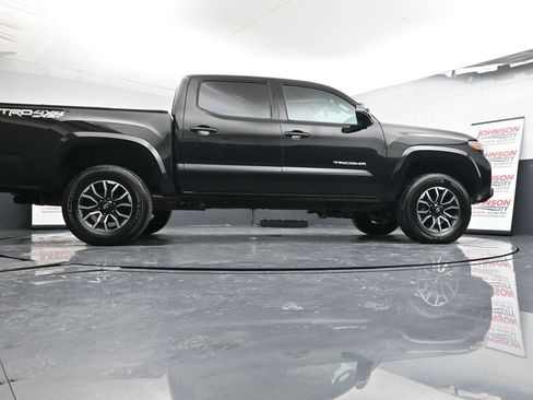 Used 2023 Toyota Tacoma TRD Sport image 40
