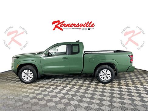 Used 2024 Nissan Frontier SV w/ SV Convenience Package image 4