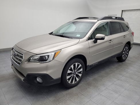Used 2016 Subaru Outback 3.6R Limited image 2
