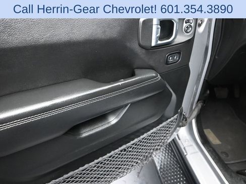 Used 2021 Jeep Wrangler Unlimited Sahara AWD/4WD image 11