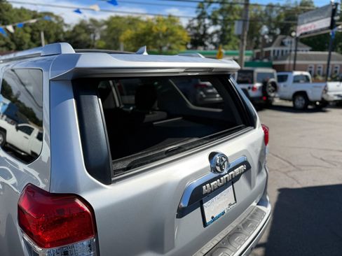 Used 2012 Toyota 4Runner SR5 image 26