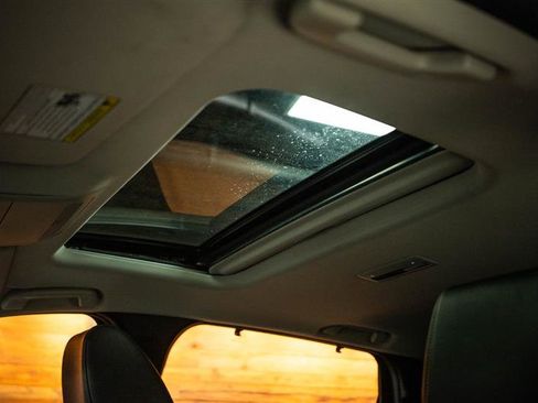 Used 2024 MAZDA CX-90 3.3 Turbo w/ Preferred Plus image 27