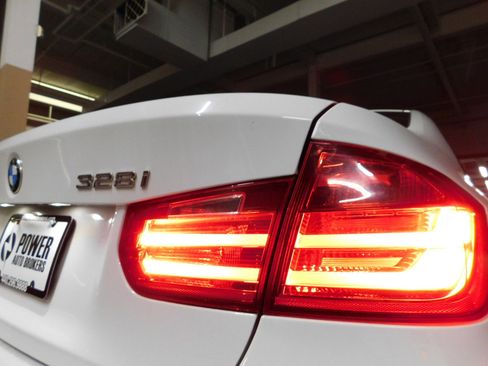 Used 2013 BMW 328i xDrive XI image 14