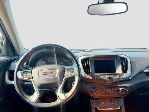 Used 2018 GMC Terrain SLE w/ Driver Convenience Package FWD image 19