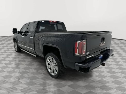 Used 2018 GMC Sierra 1500 Denali w/ Denali Ultimate Package AWD/4WD image 3