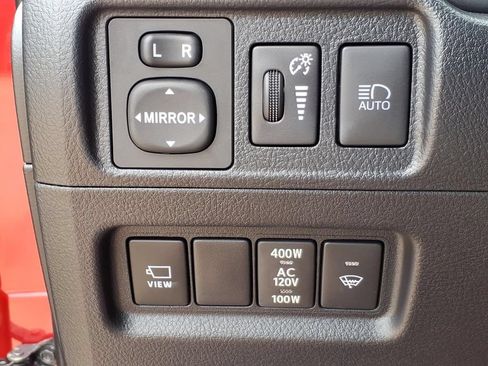 Used 2024 Toyota 4Runner Limited AWD/4WD image 28