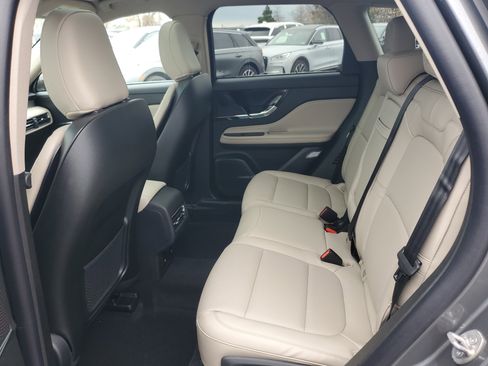 New 2026 Lincoln Corsair Premiere image 25